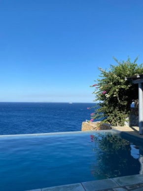 Waterfront villa 